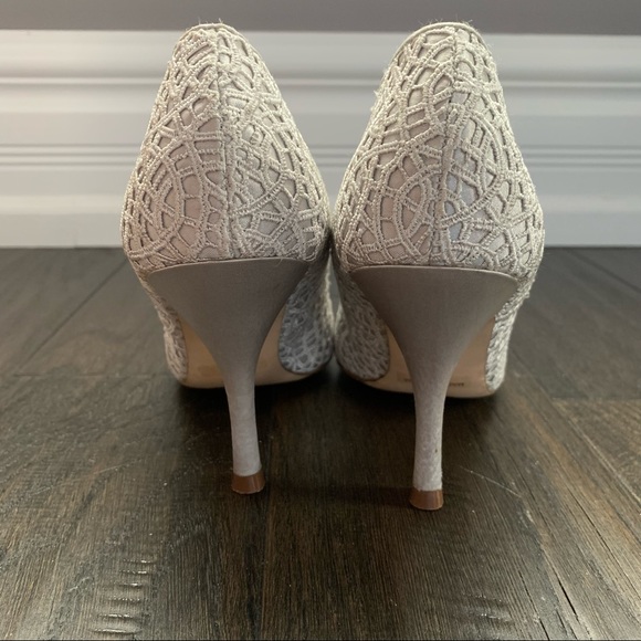 Gossip Size 7 White Lace Fabric 3.5 Inch High Heels - Picture 7 of 11